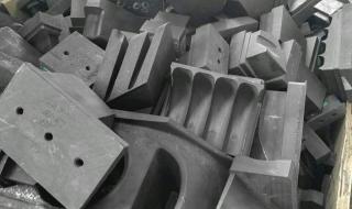 石墨电极多少钱一吨 石墨电极多少钱一吨